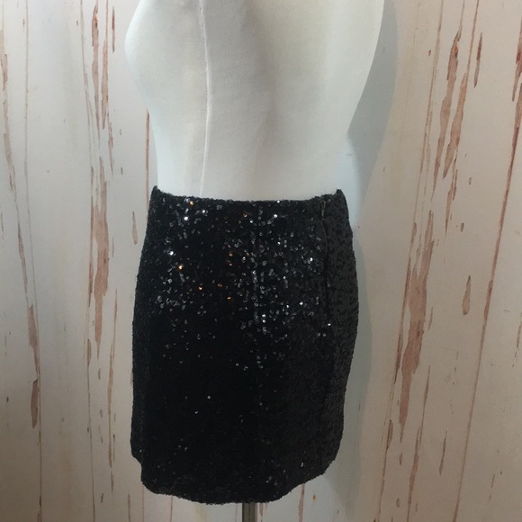 Sequins Skirt Party Perfect - Picture 7 of 8